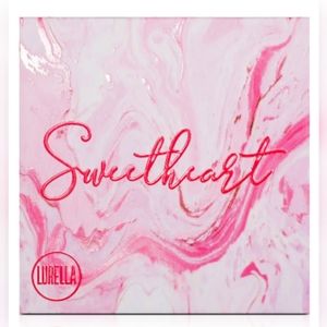 Sweetheart Eyeshadow Palette.